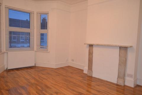 3 bedroom flat to rent, Marlborough Road, Wood Green