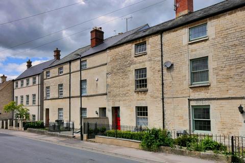 4 bedroom townhouse to rent, Lewis Lane, CIRENCESTER