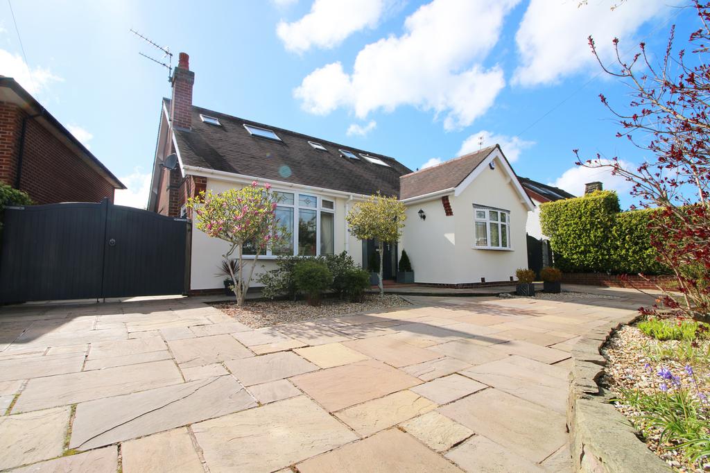 Carr Head Lane, PoultonleFylde, FY6 4 bed detached house £449,000