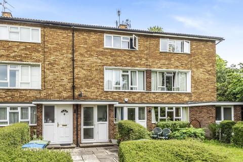 34b Adelaide Road, Surbiton, KT6 4SS