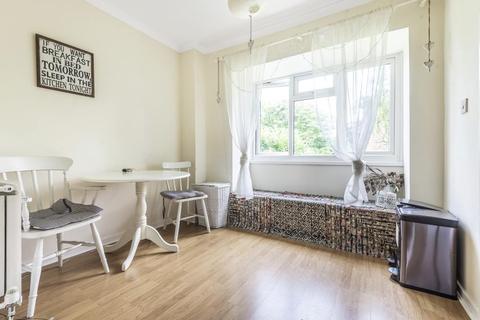 34b Adelaide Road, Surbiton, KT6 4SS