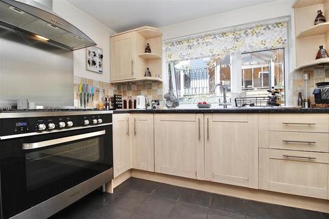 63 Speedwell Road, Ipswich, IP2 0LR