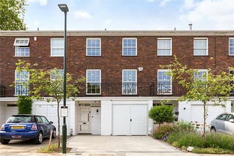 3 Johnsons Drive, Hampton, TW12 2EQ