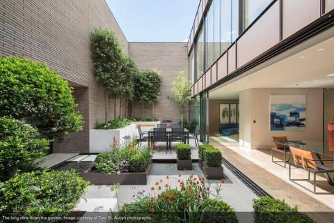 3 bedroom duplex for sale, at Opulent Investments, Apartment 29 Treasure House, Carver Street B1