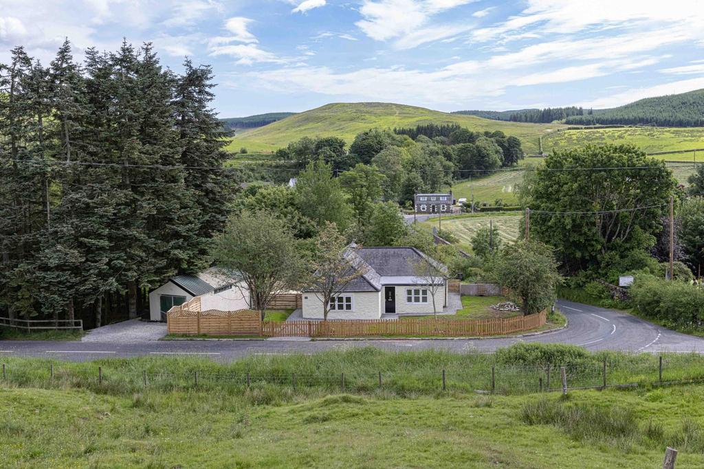 Riverside Cottage, Eskdalemuir, DG13 3 bed cottage £280,000