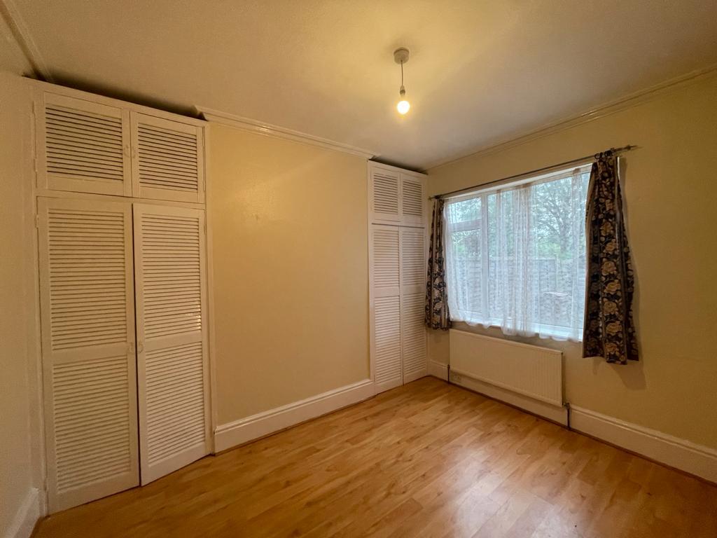 Welldone Crescent, Harrow on the Hill HA1 2 bed £1,300 pcm