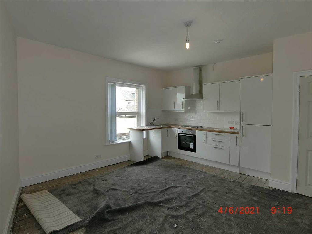 Corby Street, Huddersfield 1 bed apartment £550 pcm (£127 pw)