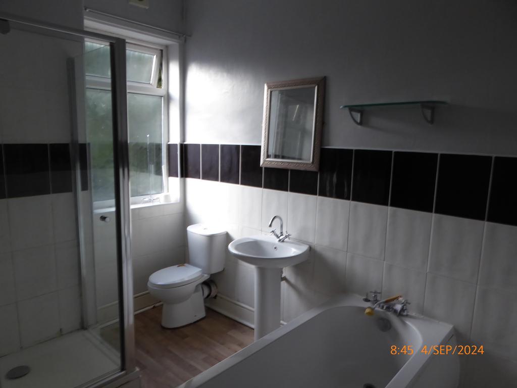 Bathroom with Bath &amp; Shower Cubicle