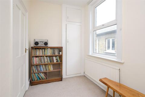 16 East Road, Kingston Upon Thames, KT2 6EL