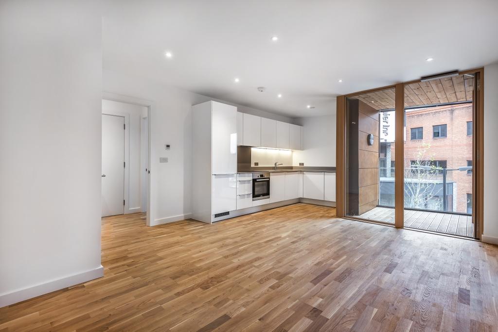 St Marks Square Bromley BR2 1 bed flat £1,250 pcm (£288 pw)