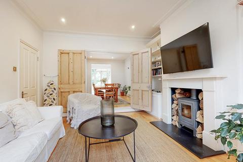 7a Springdale Road, London, N16 9NS