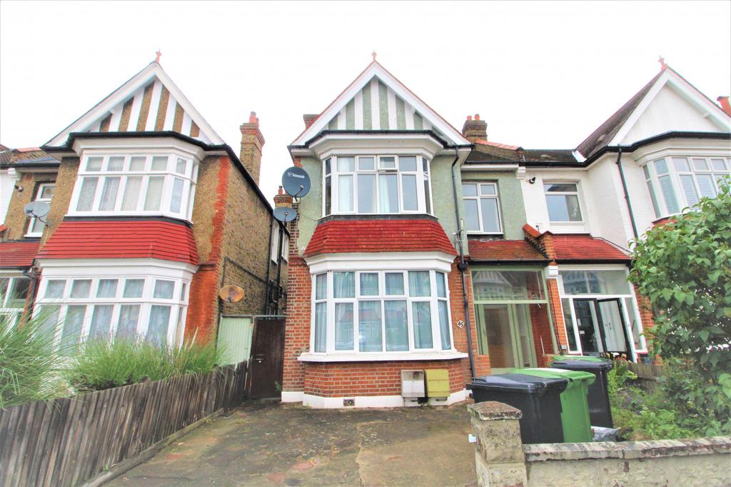 Arran Road, Catford, SE6 2 bed flat £1,250 pcm (£288 pw)