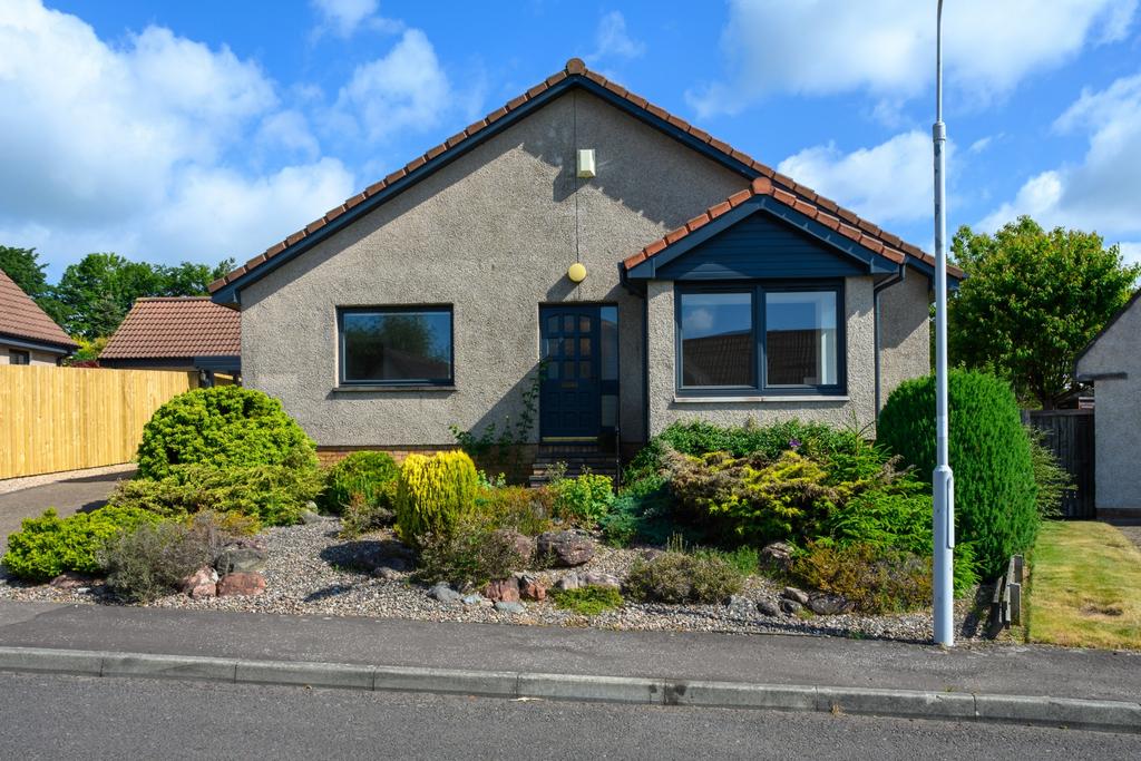 Drumwell, Cupar Muir, KY15 4 bed detached house £285,000