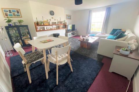 2 bedroom apartment to rent, TFF, Mont Le Grand, EX1 2PD
