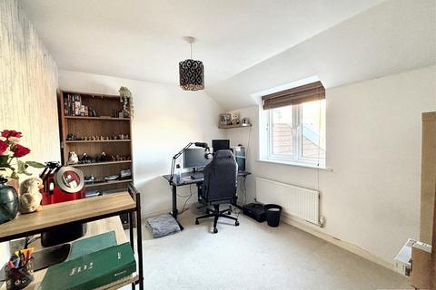 30 Vernon Crescent, Exeter, EX2 7GB