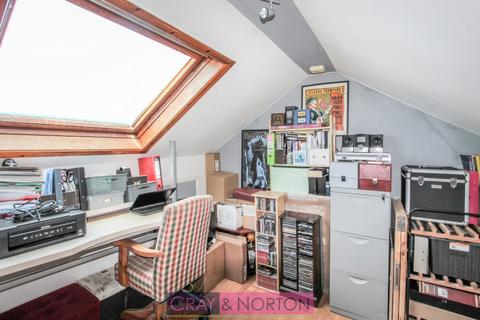 168 Dalmally Road, Croydon, CR0 6LX