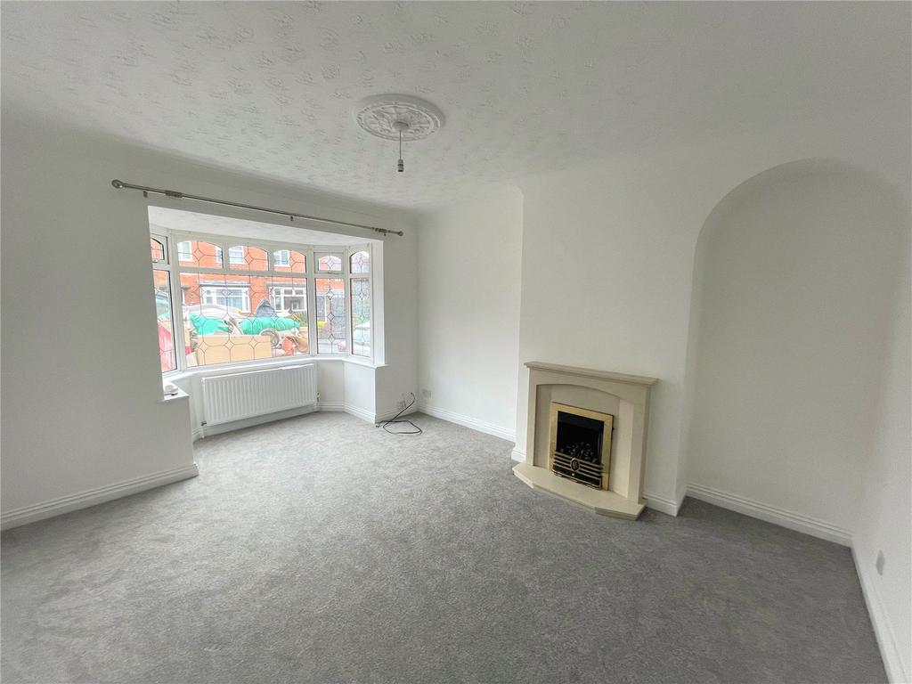 Tower Road, Tividale, Oldbury, B69 3 bed semidetached house £750 pcm