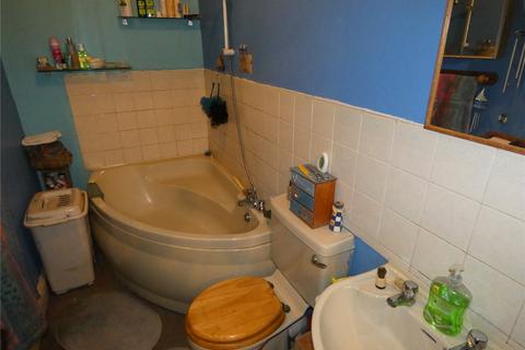 71 Crescent Road, Bolton, BL3 2JP