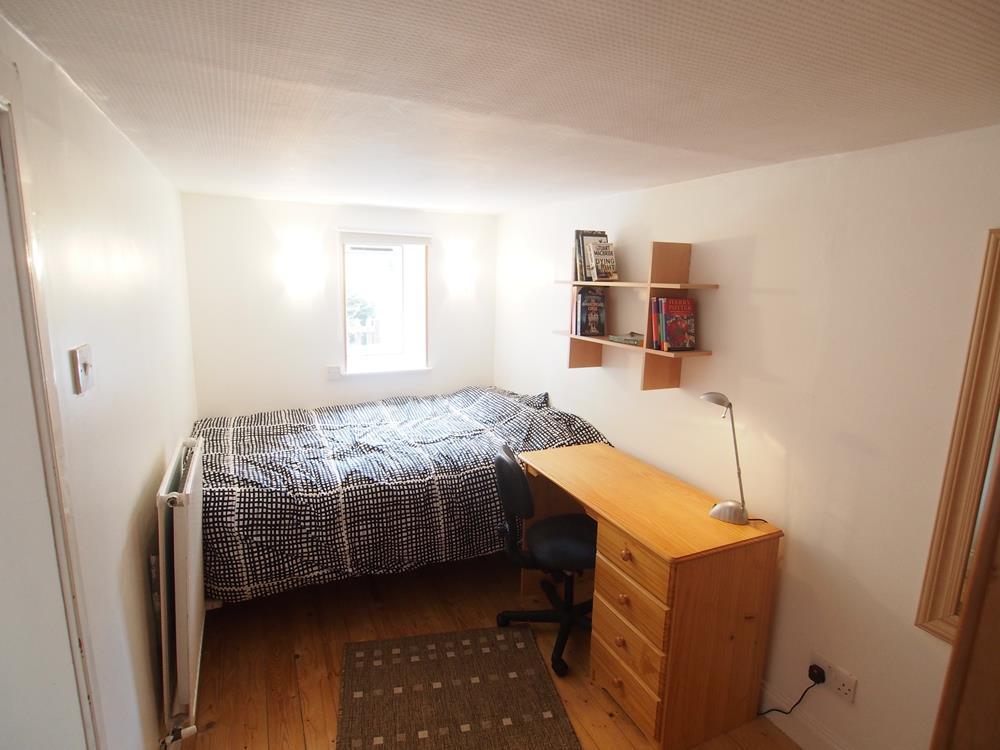 Bedroom 3/Study