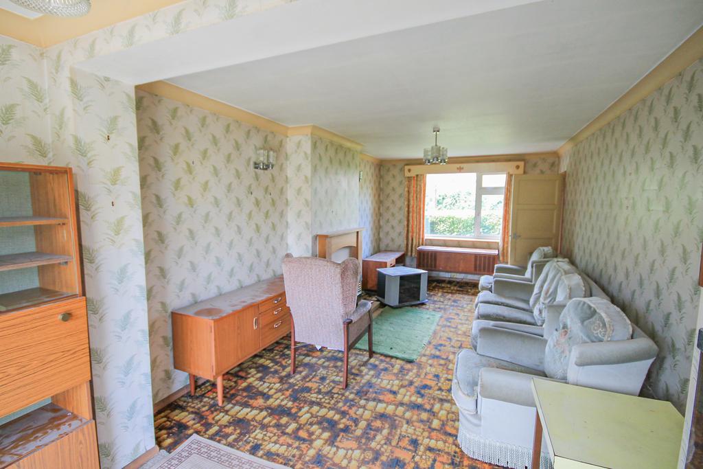 Wentworth Close, Harrogate, HG2 7JZ 3 bed end of terrace house £170,000