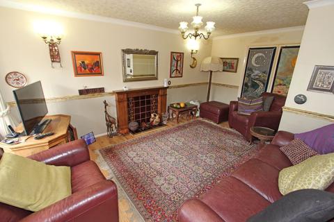 35 Alpine Way, Wolverhampton, WV3 9ED
