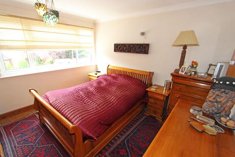 35 Alpine Way, Wolverhampton, WV3 9ED