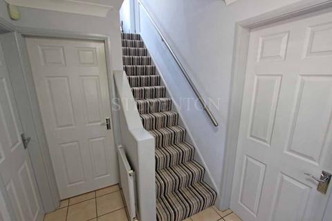 7 Alpine Way, Wolverhampton, WV3 9ED