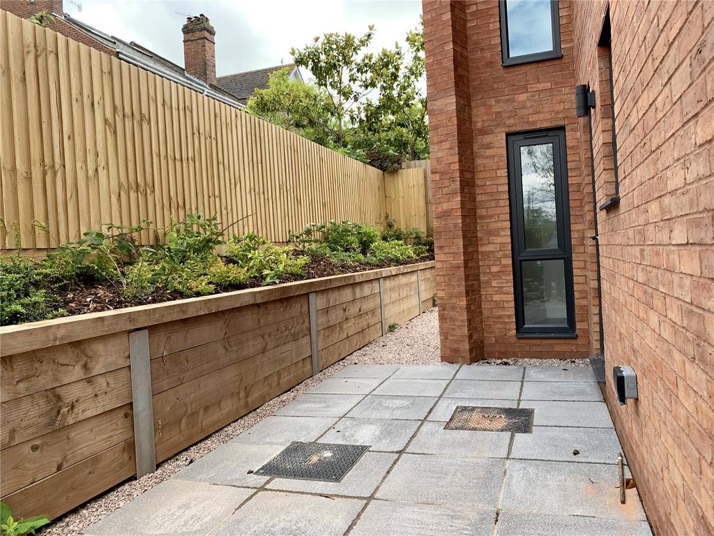 Apt 1 Terrace