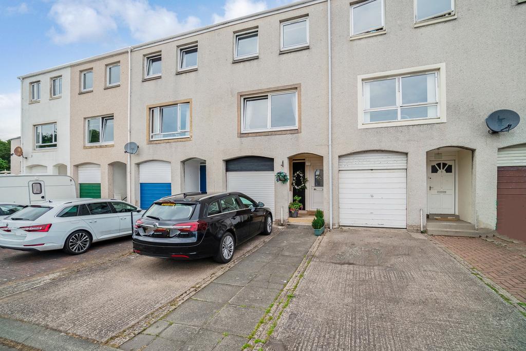 Boswell Drive, Kinghorn, KY3 4 bed townhouse £159,500