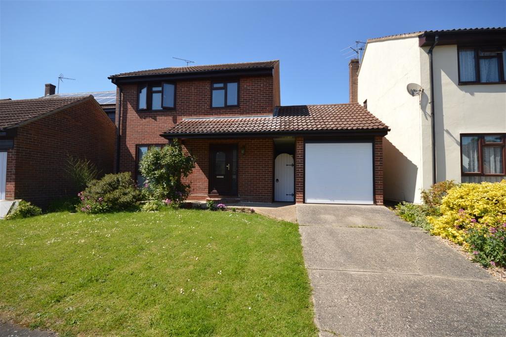 Acorn Avenue, Braintree, CM7 4 bed detached house £425,000