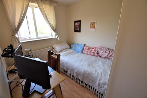 36 The Chesters, Westlea, Swindon, SN5 7DB