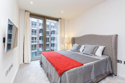 2 bedroom apartment to rent, Capital Building, Embassy Gardens, London, SW11