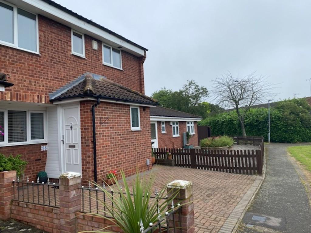 Elderbek Close, Cheshunt, Waltham Cross 3 bed terraced house £410,000