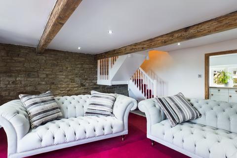 4 Doctor Lane, Scouthead, Oldham, OL4 4AB