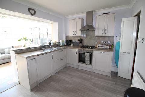 32 Beech Grove, Warminster, BA12 0AB