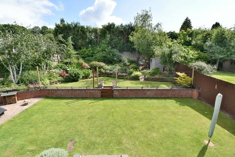 155 Ashby Road, Burton-on-trent, DE15 0LG