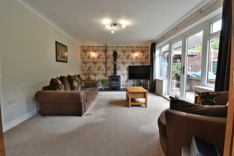 155 Ashby Road, Burton-on-trent, DE15 0LG