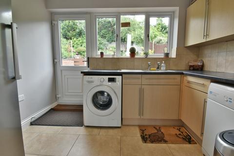 155 Ashby Road, Burton-on-trent, DE15 0LG