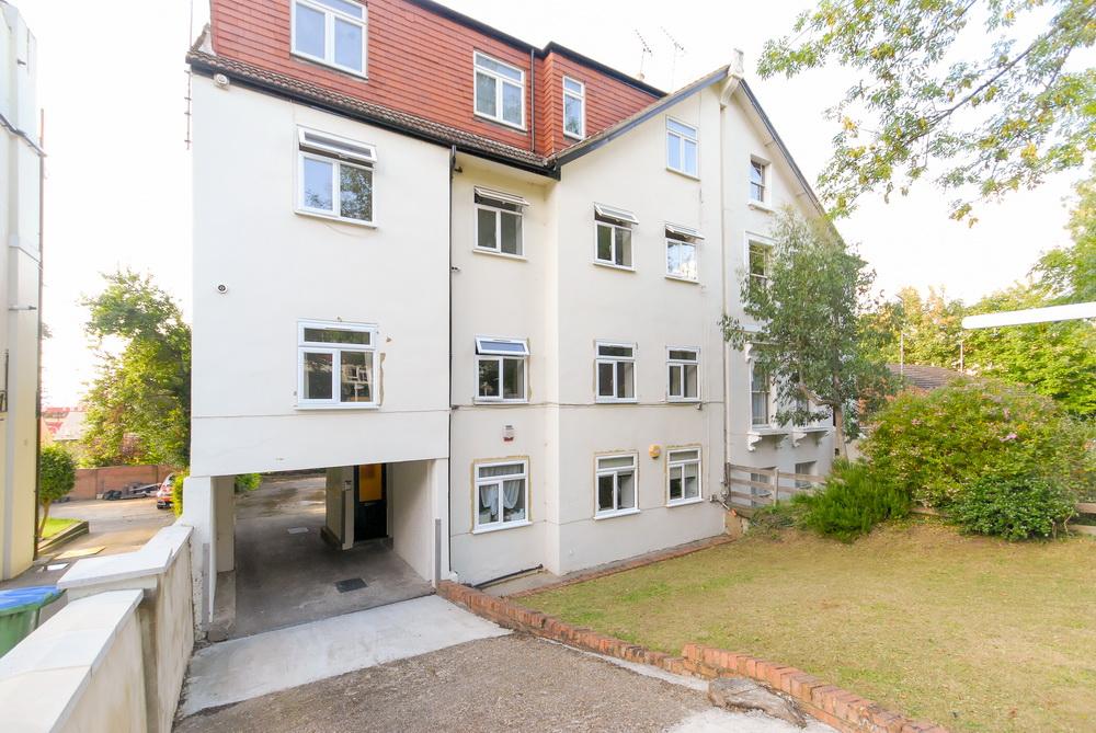 Lansdowne Lane, London, SE7 1 bed flat £950 pcm (£219 pw)