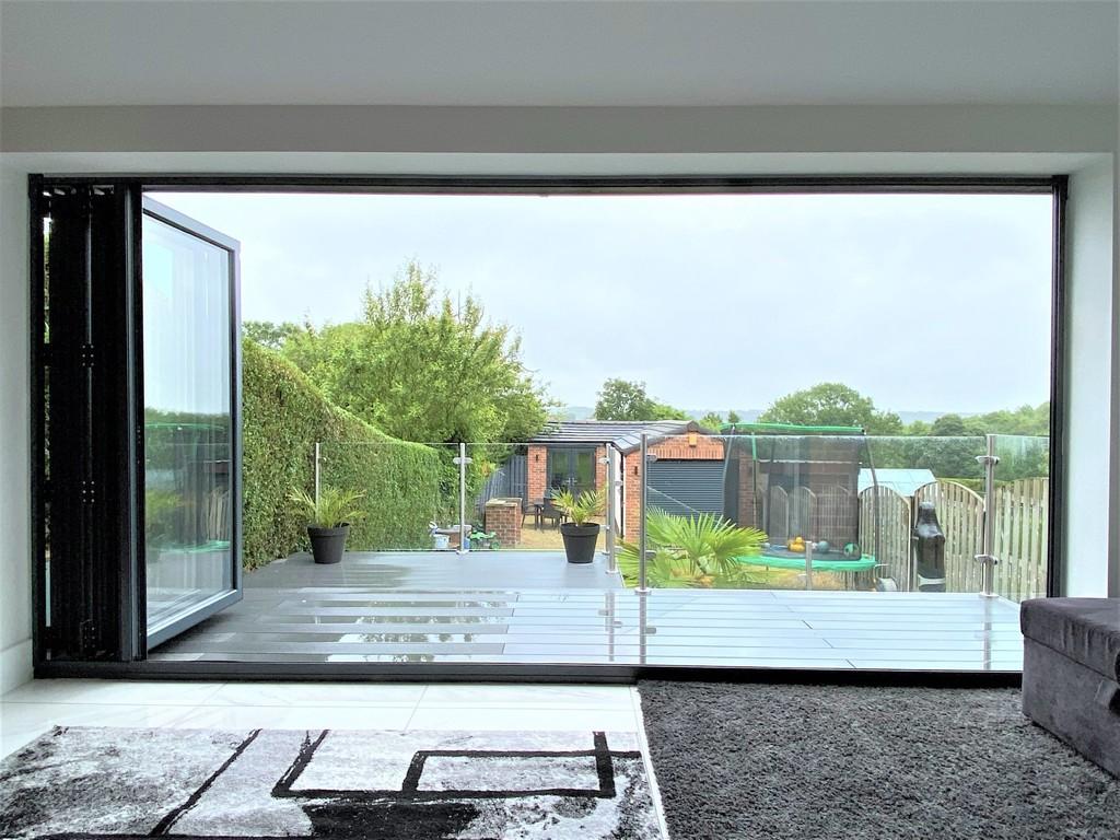 Bi-folding Doors to Rear Garden