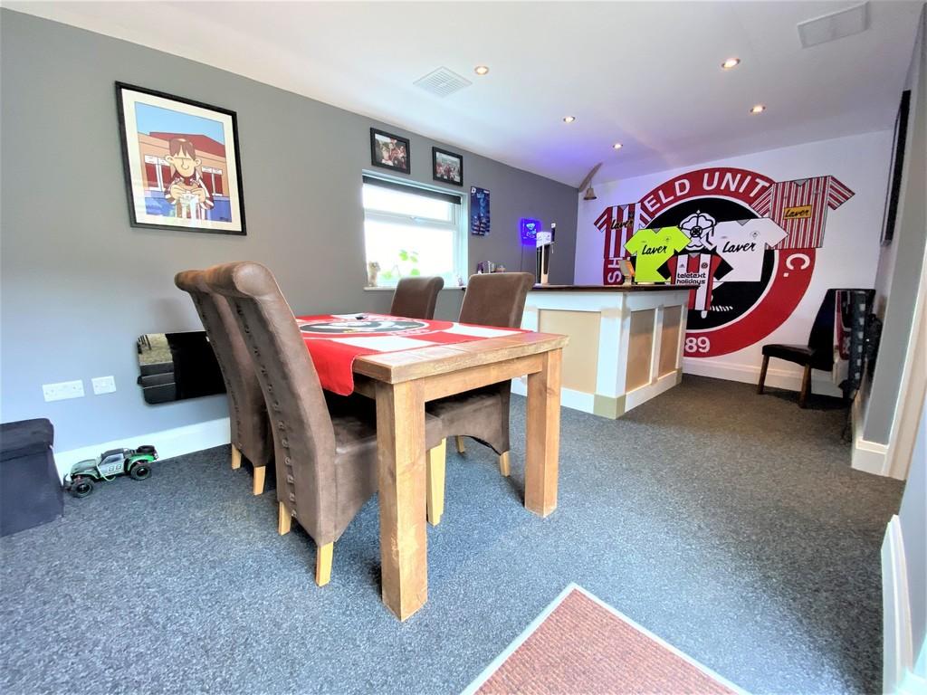 Rear Garden Bar