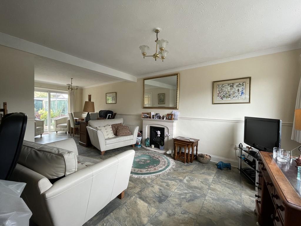 Hartley Walk, Dibden Purlieu 3 bed semidetached house £315,000