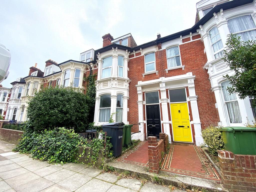 Whitwell Road, Southsea 6 bed terraced house £2,000 pcm (£462 pw)