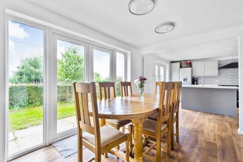 9 Hemplands, Hailey, Witney, OX29 9UR