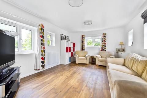 9 Hemplands, Hailey, Witney, OX29 9UR