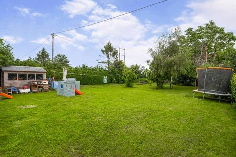 9 Hemplands, Hailey, Witney, OX29 9UR