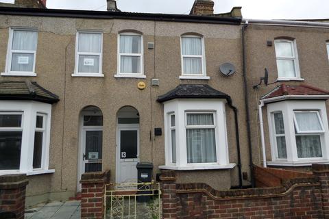 13 Chapel Road, Hounslow, TW3 1XT