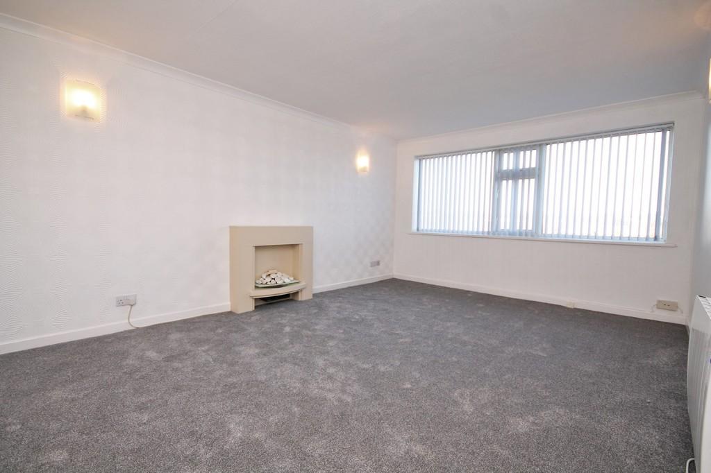 Greendale Road, Coventry 2 bed £675 pcm (£156 pw)