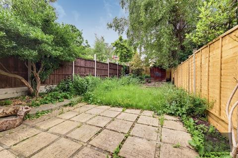 108 Goodrich Road, London, SE22 0ER