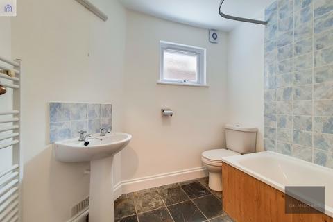 108 Goodrich Road, London, SE22 0ER